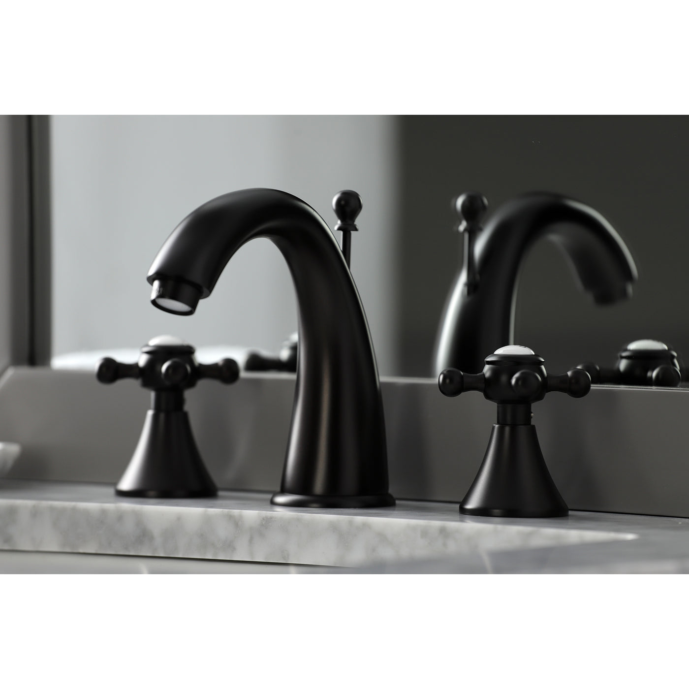 Elements of Design ES2975BX Widespread Bathroom Faucet with Brass Pop-Up, Oil Rubbed Bronze