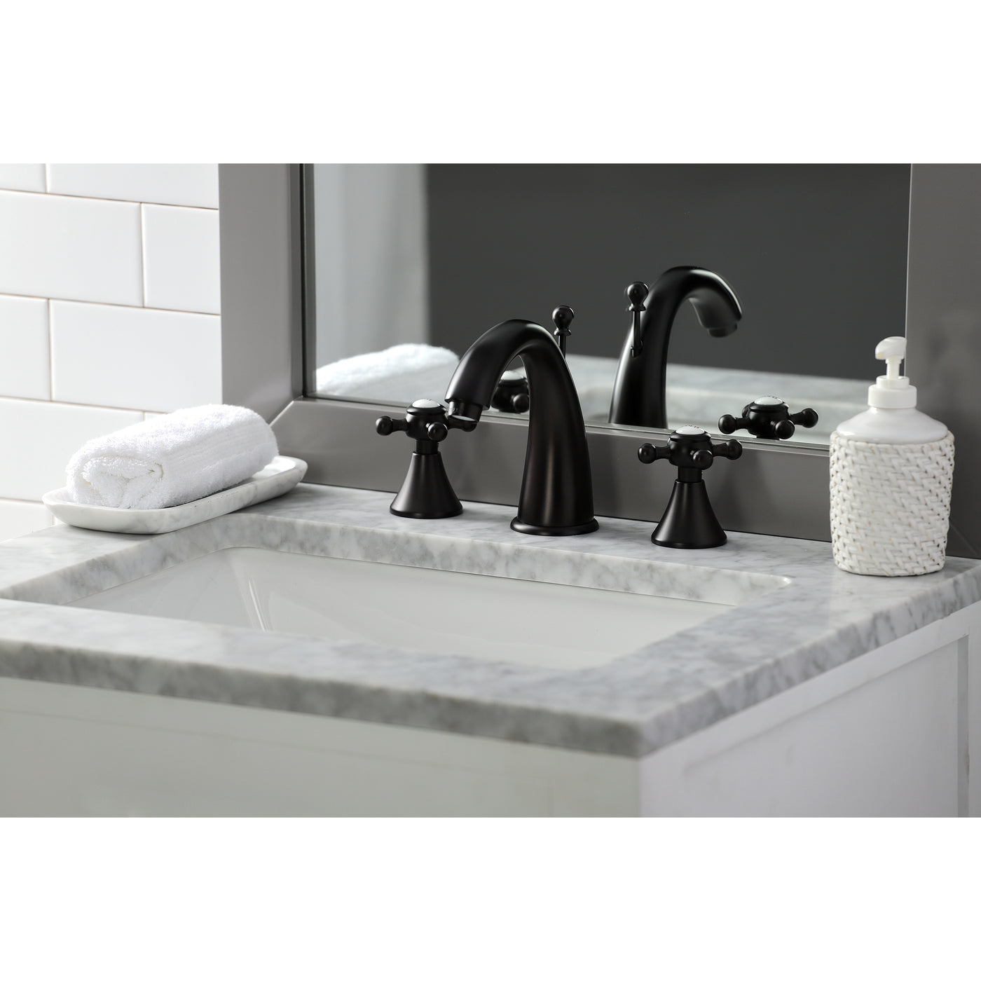 Elements of Design ES2975BX Widespread Bathroom Faucet with Brass Pop-Up, Oil Rubbed Bronze